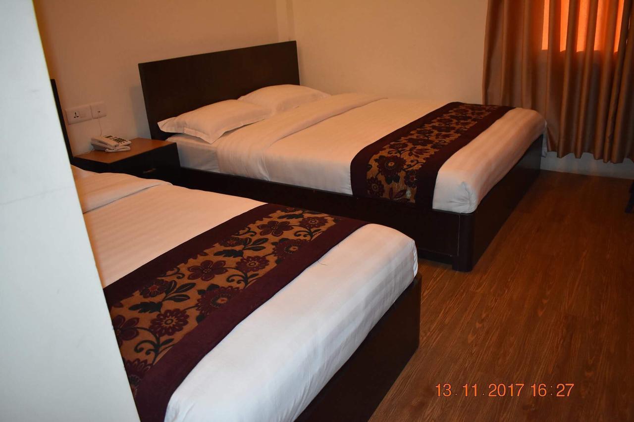 Hotel Hema Катманду Экстерьер фото