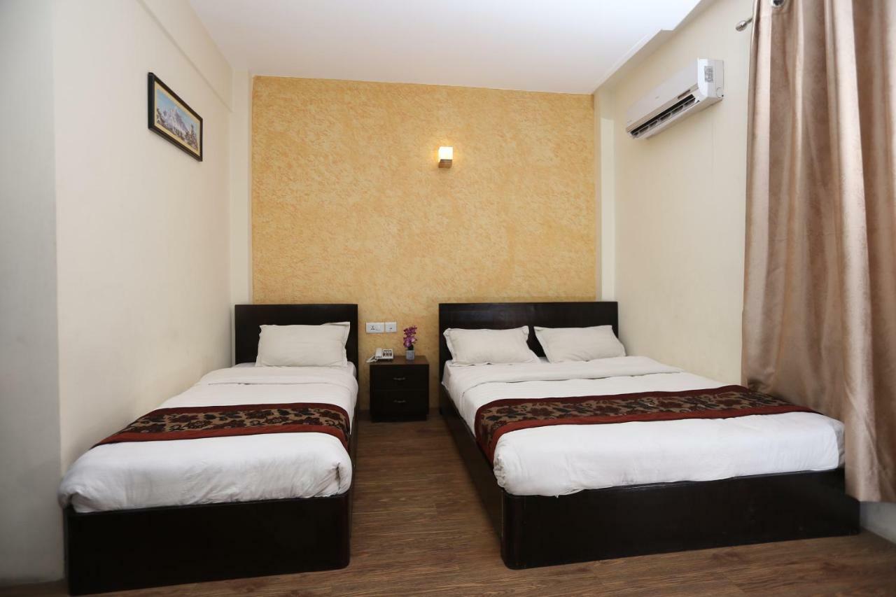 Hotel Hema Катманду Экстерьер фото